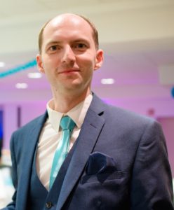 martin-miklas-modre-sako